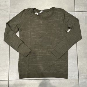 Lululemon long sleeve top